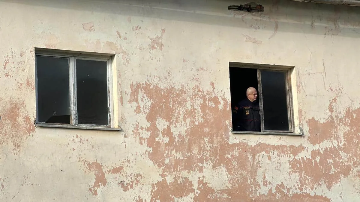 TRI DECE U KUĆI, A NEMAM NITI PUŠKU, NITI POLICIJSKU ZAŠTITU! Meštani ne mogu da spavaju, boje se da će ubica napasti u trenutku kada se to najmanje očekuje.