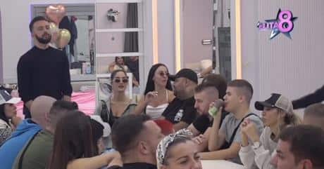 ONA JE OGLAŠENA NAJGLUPLJOM U ELITI! Zadrugarka je promijenila boju kada je saznala šta misle o njoj: “Ne zna sastaviti rečenicu…”