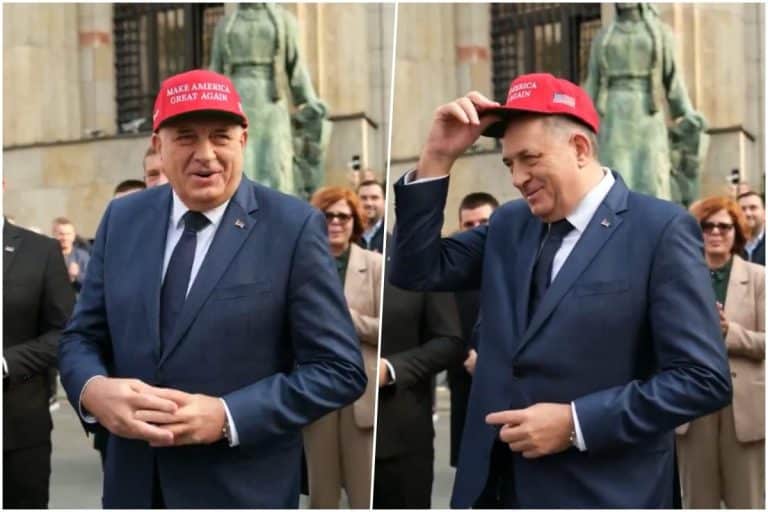 Bosna i HercegovinaBosna i HercegovinaDODIKOVA TRAMP PARADA, OVO MORATE DA VIDITE! Predsednik Srpske uneo američku zastavu u Predsedništvo, sa "MAGA" kačketom slavi pobedu Trampa! (FOTO, VIDEO)4 · ReagujKomentariši4 · ReagujKomentariši