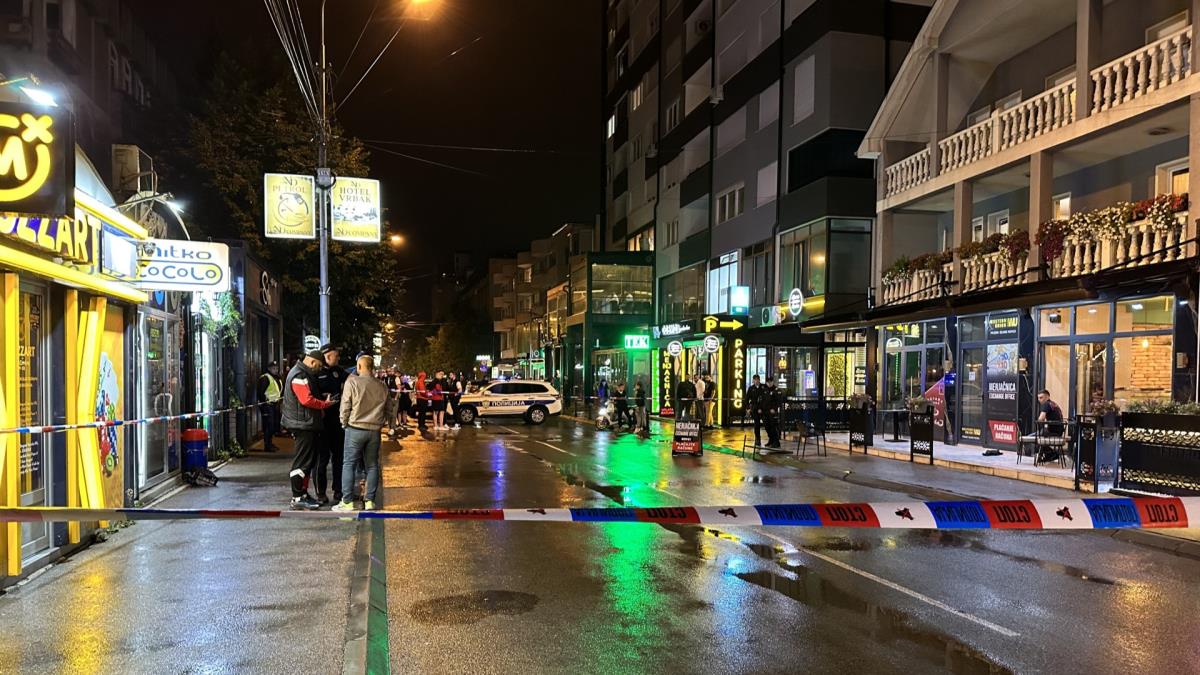 MASOVNA TUČA U KAFANI U NOVOM PAZARU: Mladići se prvo sporečkali pa počeli da se biju, jedan udario i policajca
