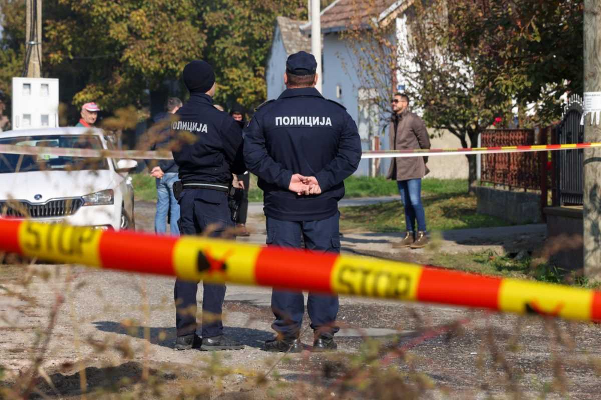 HronikaHronikaPOZNAT IDENTITET ŽENA STRADALIH U DOMU U VOJKI: Sumnja se da je uzrok požara LJUDSKI FAKTOR, oglasilo se Više javno tužilaštvo povodom tragedijeReagujKomentarišiReagujKomentariši