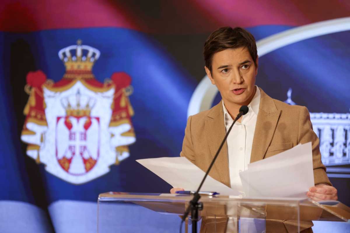 “TO SE ZOVE NASILJE” Brnabić oštro o nasilnim blokadama: Manje od 5000 ljudi pravi haos i maltretira 8 miliona građana!