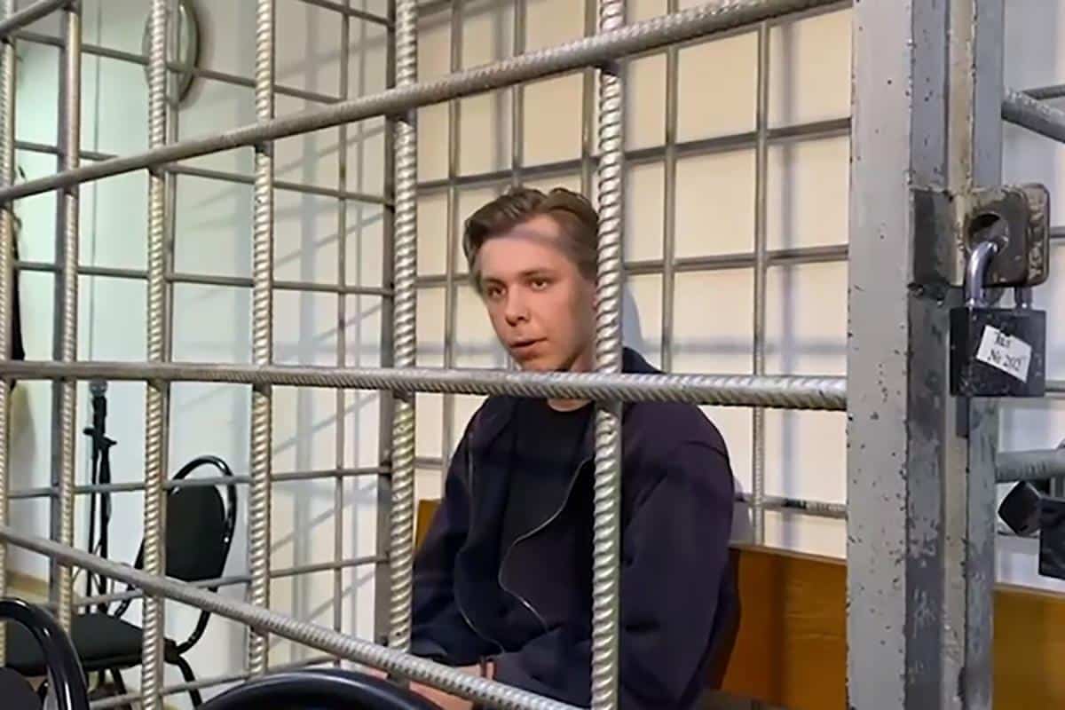 RUS SLAO SNIMKE UKRAJINCIMA, PA ZAVRŠIO IZA REŠETAKA: Tukao ga je maloletni sin Ramzana Kadirova, sada je u ogromnim problemima