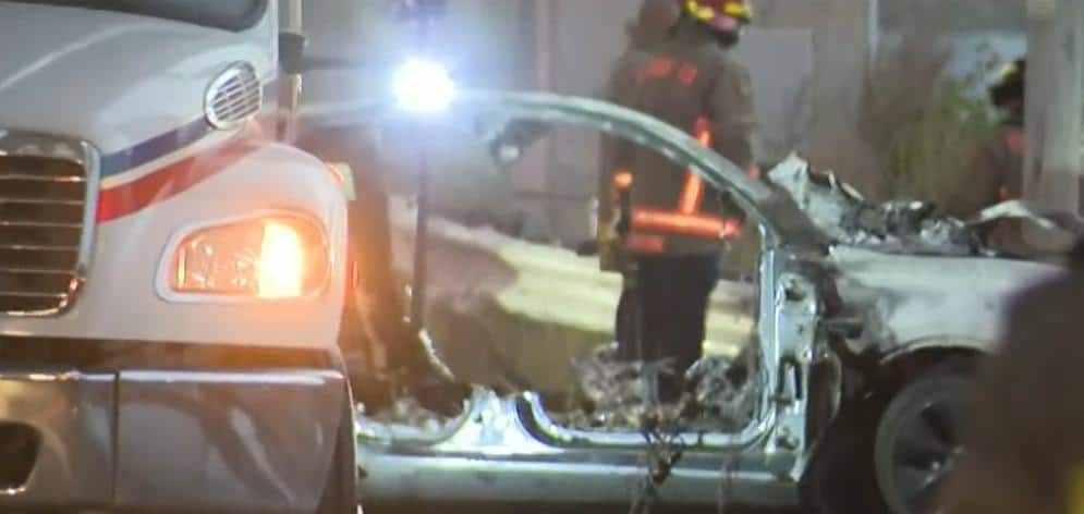 JEZIVA NESREĆA U TORONTU: Četvoro mladih izgorelo u automobilu, slučajni prolaznik spasio devojku: Razbio prozor i uleteo u plamen (VIDEO)