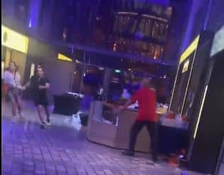 “Bilo je kao na Titaniku, poslao sam svoju oproštajnu poruku” Krstarenje se pretvorilo u pakao kada je kruzer upao u oluju (VIDEO)