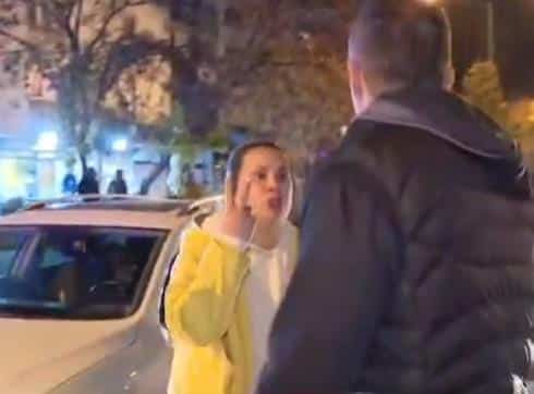 PolitikaPolitikaBLOKIRAJU ULICE, NE DOZVOLJAVAJU AUTOMOBILIMA DA PROĐU! Demonstranti napravili haos u Novom Sadu, žena u suzama preklinje: "Imam dvoje male dece u autu" (VIDEO)146 · Reaguj 51146 · Reaguj 51