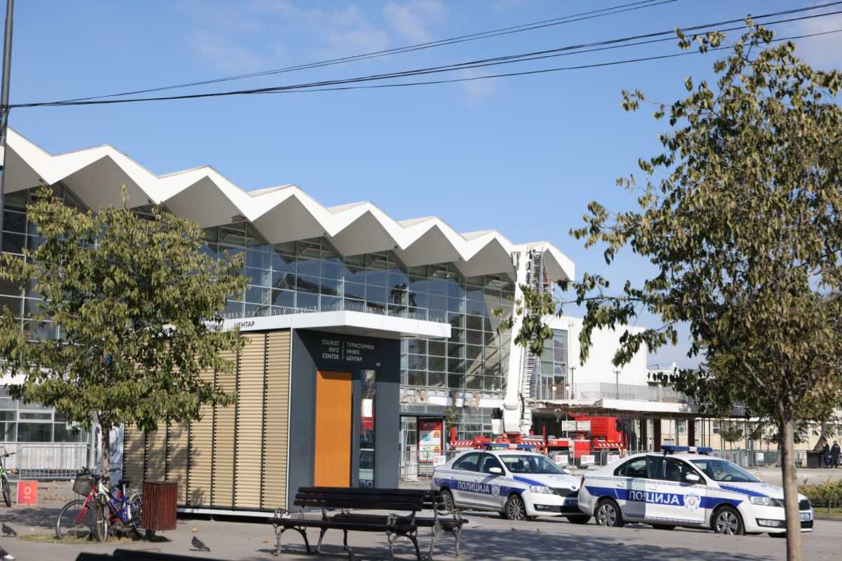 ODREĐEN PRITVOR DO 30 DANA ZBOG NESREĆE U NOVOM SADU Jedna od 12 uhapšenih saslušana posle tragedije na Železničkoj stanici