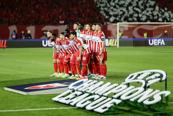 Fudbaleri Zvezde na skeneru Kurira posle meča sa Barselonom