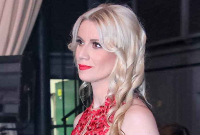 Pop kulturaPop kulturaNalaz je bio maligan: Glumica Mina Lazarević pobedila je opaku bolest i krila od porodice "Molila sam doktore da…"ReagujKomentarišiReagujKomentariši
