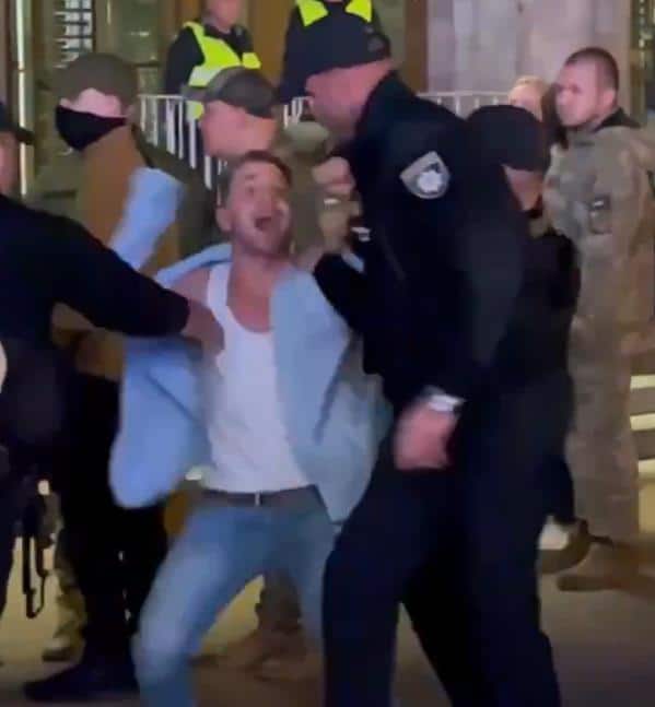 AMERIKA PRITISKA UKRAJINU: Traži da starosnu granicu za mobilizaciju spusti sa 25 na 18 godina!