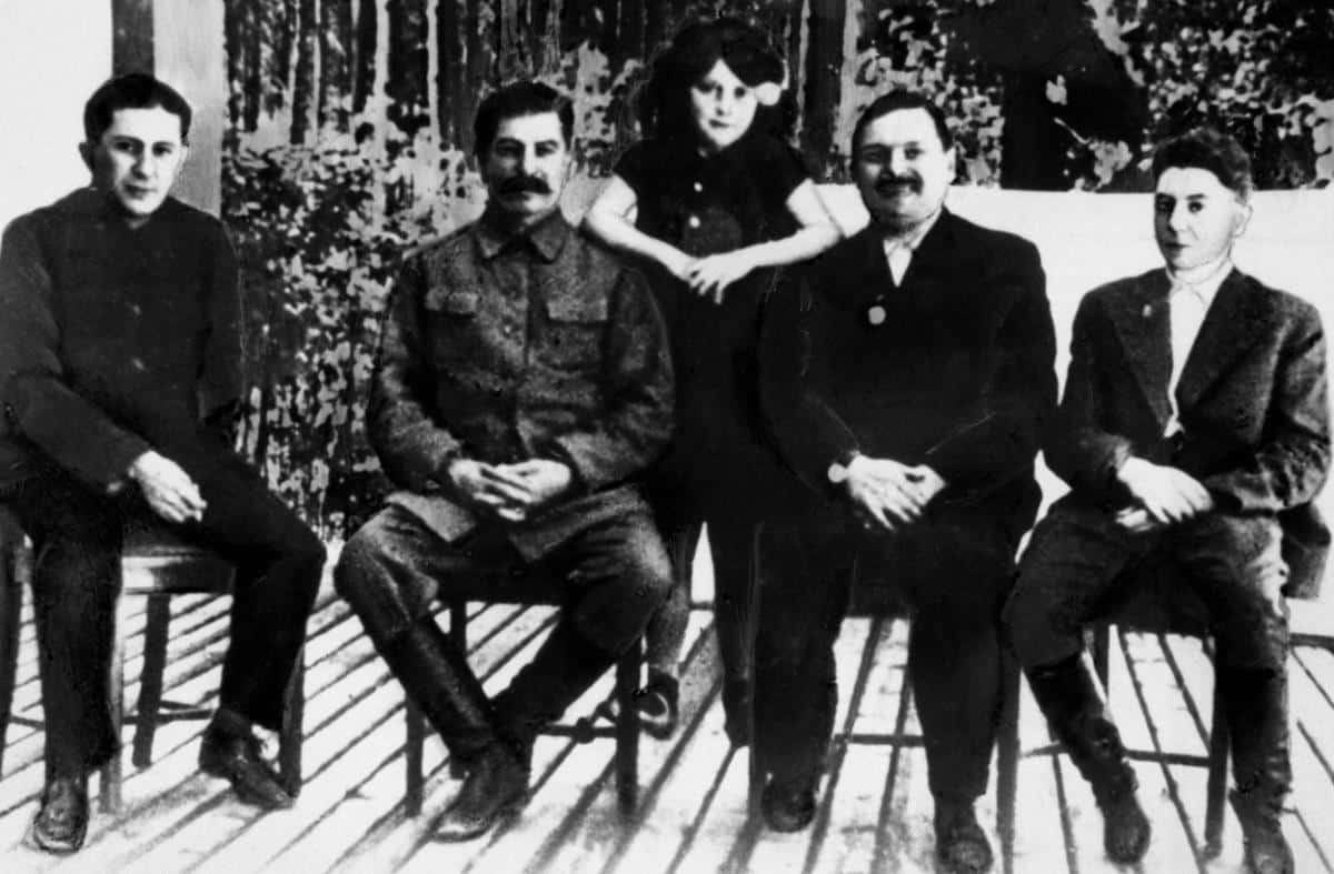 Staljinov najstariji sin misteriozno je umro u logoru: Kada je pokušao da se ubije, od oca je čuo jezivu poruku