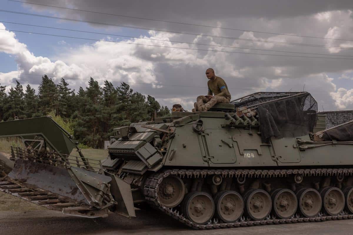 NEMAČKA POJAČAVA UKRAJINSKU VOJSKU: Nakon Šolcovog “ne”, stigla i dobra vest za Ukrajince (FOTO)