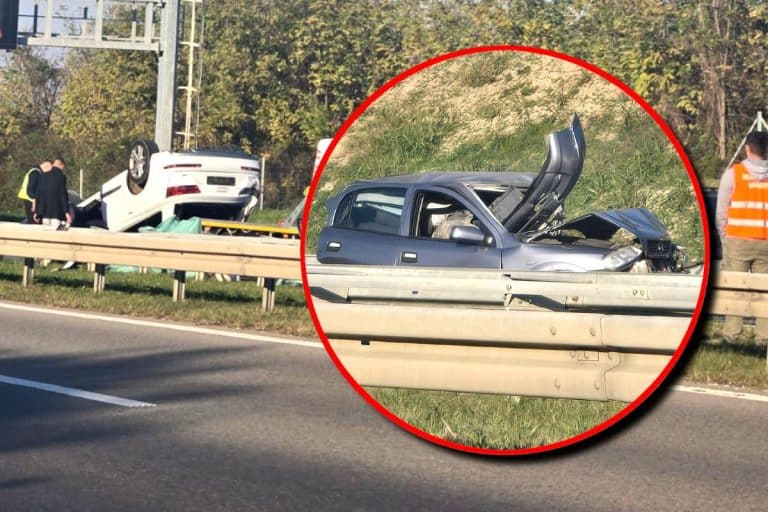 HronikaHronikaSTRAVIČNE SCENE POSLE SUDARA NA MOSTU KOD BEŠKE: "Audi" prevrnut nasred puta, drugi auto SMRSKAN DO NEPREPOZNATLJIVOSTI – Stvara se ogromna gužva (FOTO/VIDEO)ReagujKomentarišiReagujKomentariši