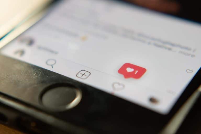 TechTechNjima će Instagram biti zabranjen od Nove godine: Menjaju se pravila, ovo je lista 6 zabranjenih stvariReagujKomentarišiReagujKomentariši