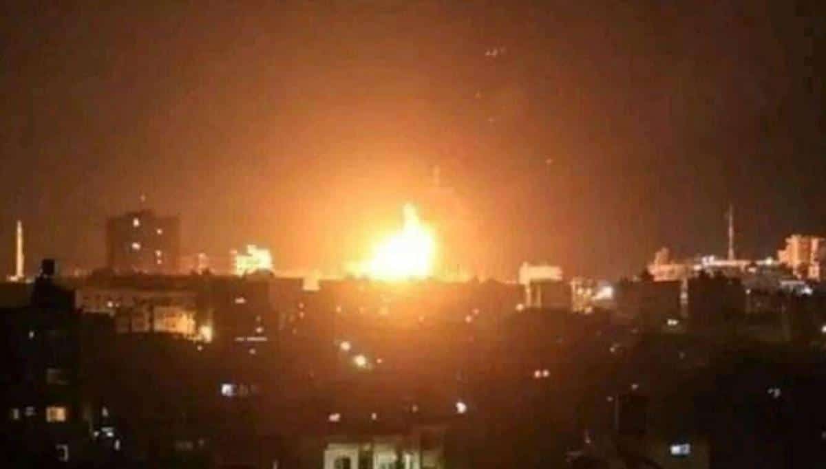 NAPADNUTA AMERIČKA VOJNA BAZA U SIRIJI: Ispaljene tri rakete, diže se veliki stub dima