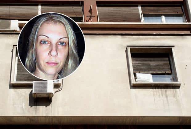 “SVE SAM IH POBILA, ZOVI POLICIJU” Poznata glumica pre 9 godina satarom ubila majku i baku, plakala dok je pričala o zločinu: Umrla u zatvoru