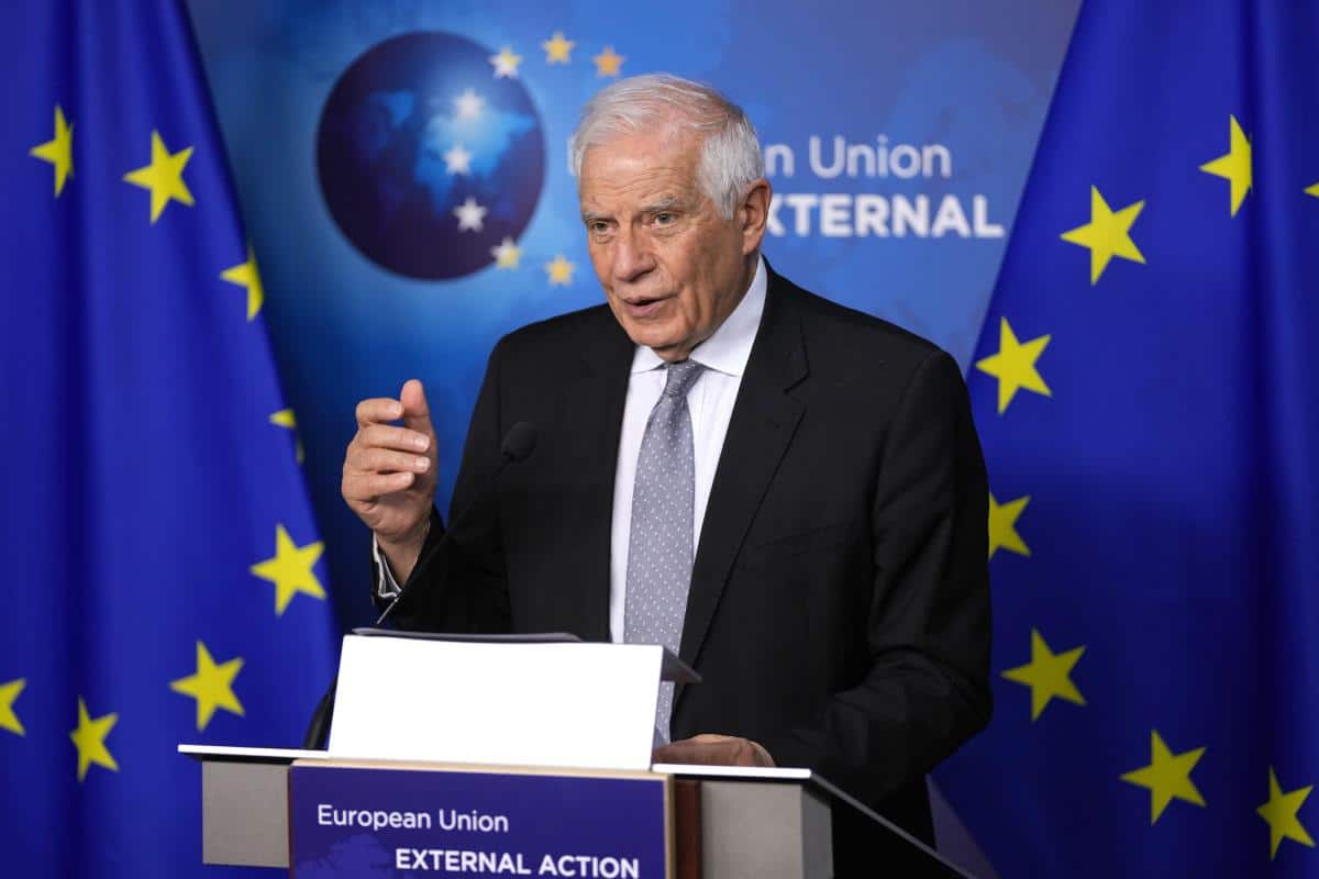 PlanetaPlaneta"300 MILIJARDI DOLARA ZAMRZNUTE RUSKE IMOVINE MOGLO BI DA SE ISKORISTI ZA OBNOVU UKRAJINE POSLE RATA" BorelJ: Rusija će morati da snosi odgovornost1 · ReagujKomentariši1 · ReagujKomentariši