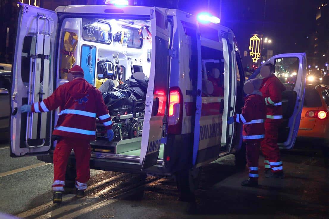 TOPILI MAST ZA ČVARKE PA BUKNUO POŽAR: Bizarna nesreća u Nišu, lekari Hitne zbrinuli bračni par