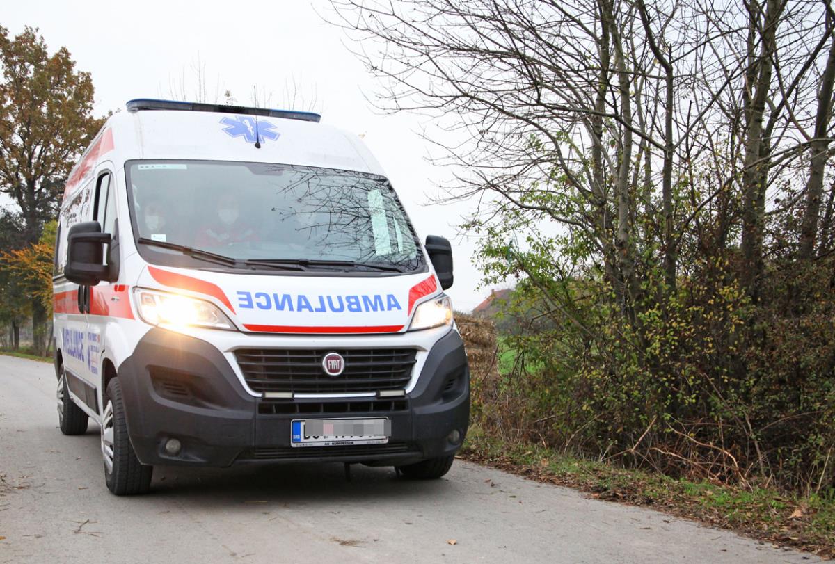 PREMINUO MLADIĆ (18) KOJI JE TEŠKO POVREĐEN U NESREĆI U NIŠU! Devet dana se borio za život, oglasili se iz UKC – Imao STRAVIČNE POVREDE posle sudara sa autom