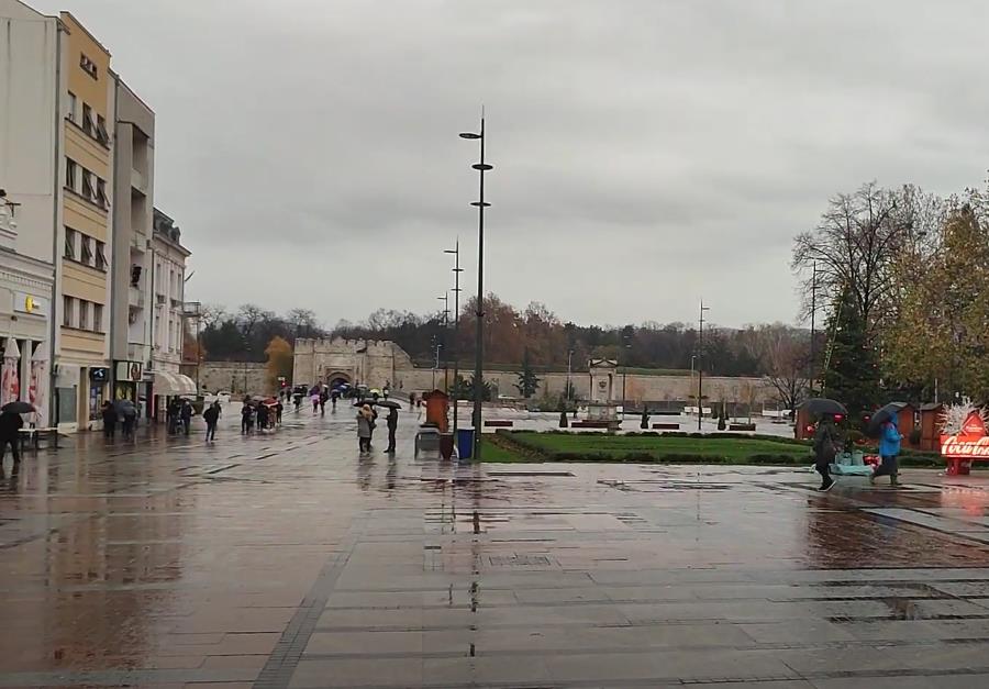 “Ukoliko niste nadmeni Beograđani…” Bračni par iz Beograda treba da se preseli u Niš, ženu zanima kako se živi na jugu: Jeftinije je, a Grčka je 2 sata bliže