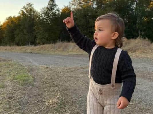 OVO JE DEČAK (1) KOME JE OTAC ODSEKAO GLAVU: Horor u Kaliforniji! Policajci u kuću strave, a u spavaćoj sobi zatekli prizor koji će ih proganjati
