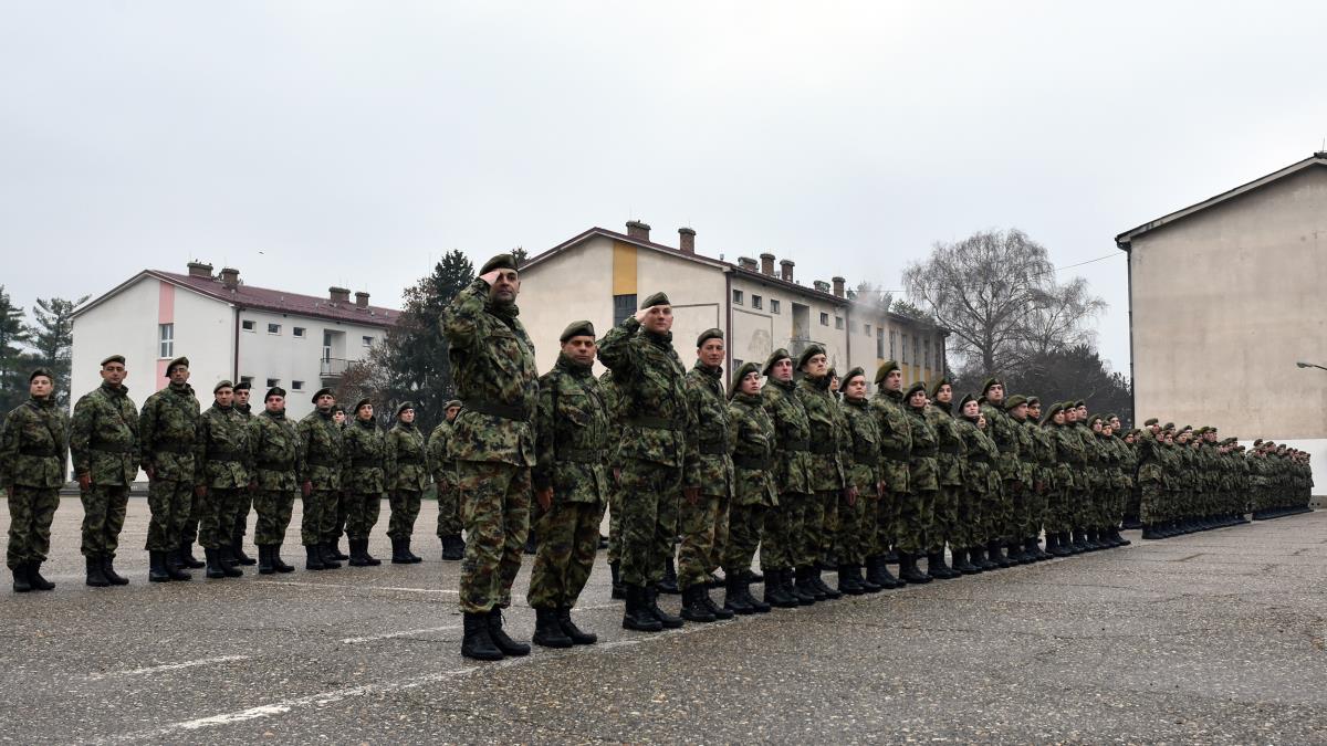SKORO DVE STOTINE ODABRANIH KANDIDATA Obuka kandidata iz građanstva za podoficire Vojske Srbije