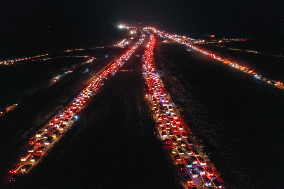 OVAKO VEČERAS IZGLEDA DAMASK: Оpšti haos na putevima, jedni beže, drugi se vraćaju (FOTO)