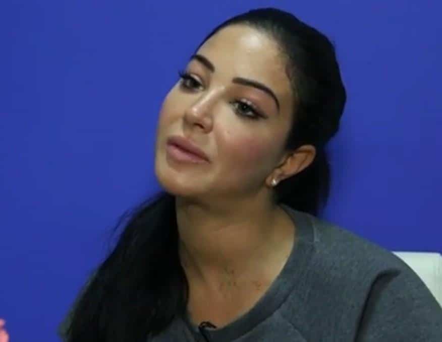 “ImaIa sam 16 godina i zašla sam sa drugovima iz kraja, posle nekoliko minuta bila sam bez svesti u krevetu”: Pevačica progovorila o užasu koji je prošla