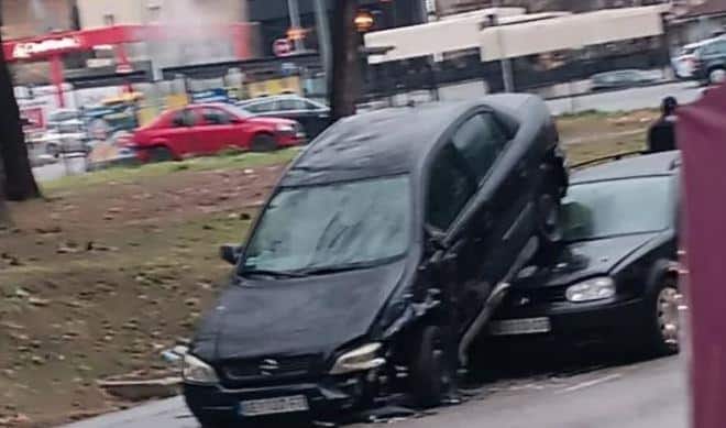 NASLAGALI SE KAO U AKCIONOM FILMU! Saobraćajka u Užicu kakva se retko viđa (foto)