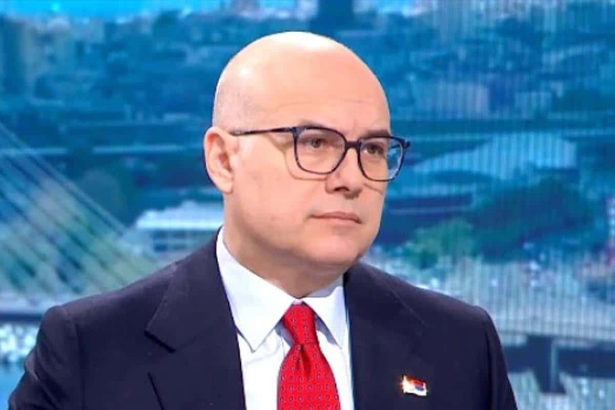 “SRBIJA JE SUVERENA DEMOKRATSKA DRŽAVA I NJOM NEĆE UPRAVLJATI TONINO PICULA” Vučević poručio: Naša mladež je mudra i verujem da će odbiti one koji bi da je gaze