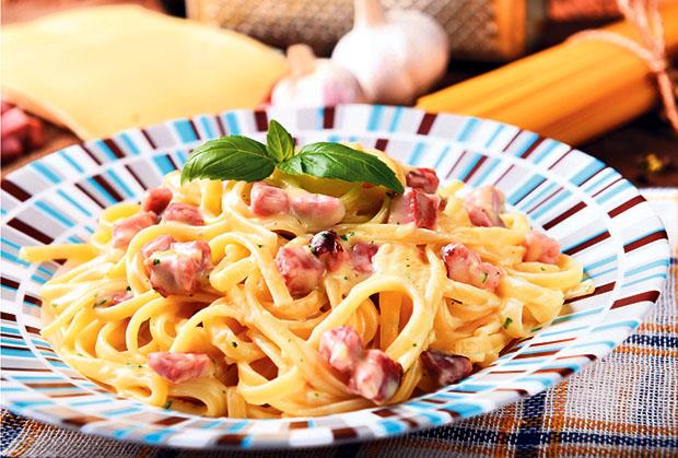 Pasta karbonara koja se topi u ustima: Kraljica italijanske kuhinje kojoj niko ne može da odoli