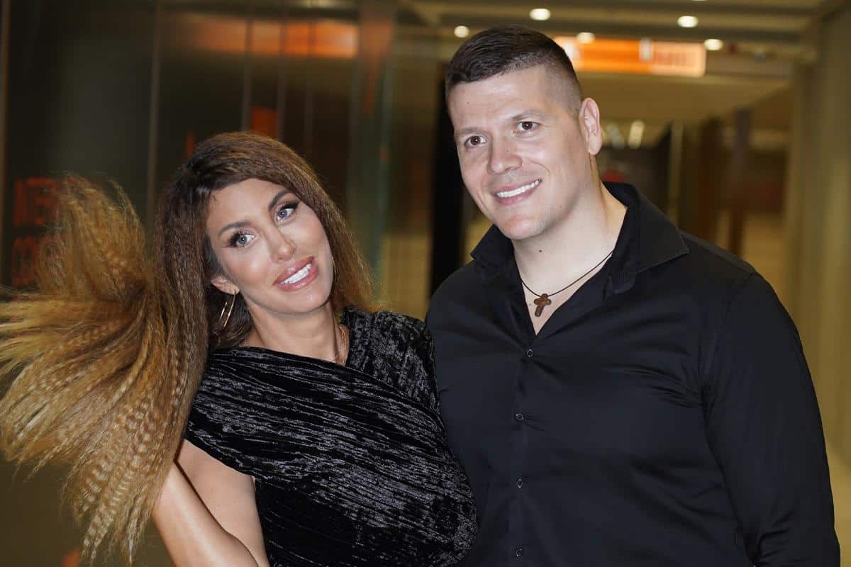 “SLOBA JE TU DA ZARAĐUJE NOVAC!” Jelena Radanović otkrila najdublju intimu: Moj muž svaki dan plače, a obaveze IZBEGAVAMO, sve plaćamo…