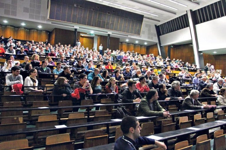 SVI STUDENTI DA SE IZJASNE JESU LI ZA NASTAVAK NASTAVE: Onlajn glasanje spasava akademsku godinu!