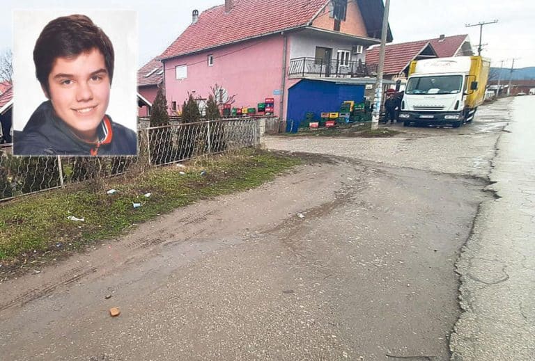 PONOVO NEGIRA DA JE PREGAZIO ŽELJKA: Suđenje za smrt pešaka iz Šainovca počelo iz početka! Sud ne može da utvrdi ko je vozio auto smrti!