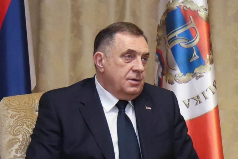 “NE ŽELIMO RAT, ŽELIMO MIR” Dodik pozvao Trampa i Vensa da spreče svaki oblik intervencije NATO u BiH (FOTO)