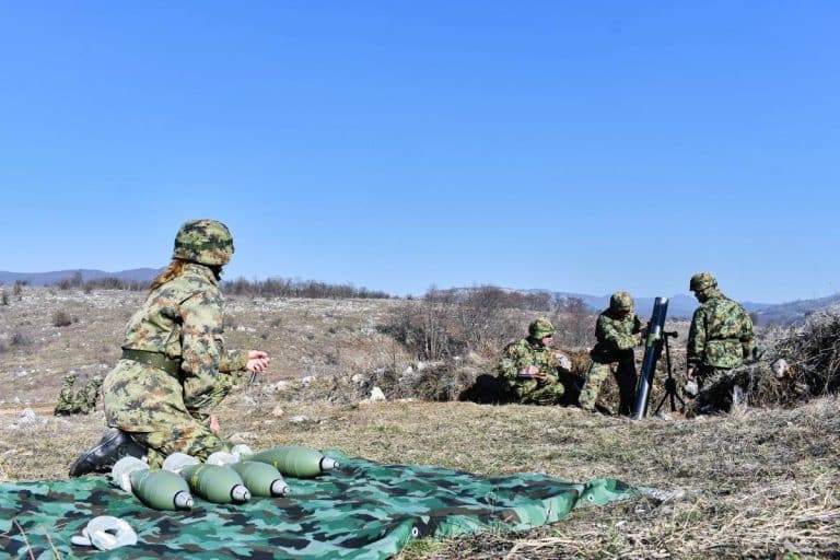Vojska uspešna u bojevom gađanju, borbena gotovost na nivou: Pogledajte kako je zgledalo taktičko uvežbavanje (FOTO)