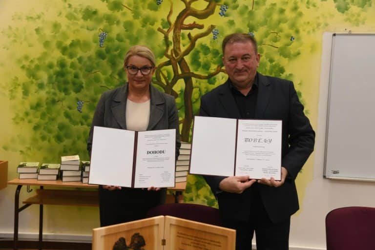 BRATIMLJENJE – MOST PRIJATELJSTVA I SARADNJE: Bratimile se škole iz Aleksandrovca i Modre iz Slovačke