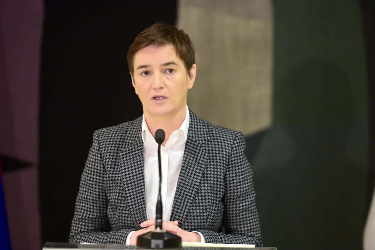 “SVE IM SE SVELO NA MRŽNJU I NASILJE” Brnabić: Napali dete u Novom Sadu samo zato što je romske nacionalnosti