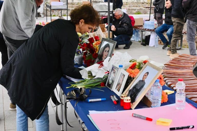 POZNATO KADA ĆE BITI SAHRANJENI POGINULI U KLUBU U KOČANIMA: Završena je i obdukcija stradalih (FOTO)