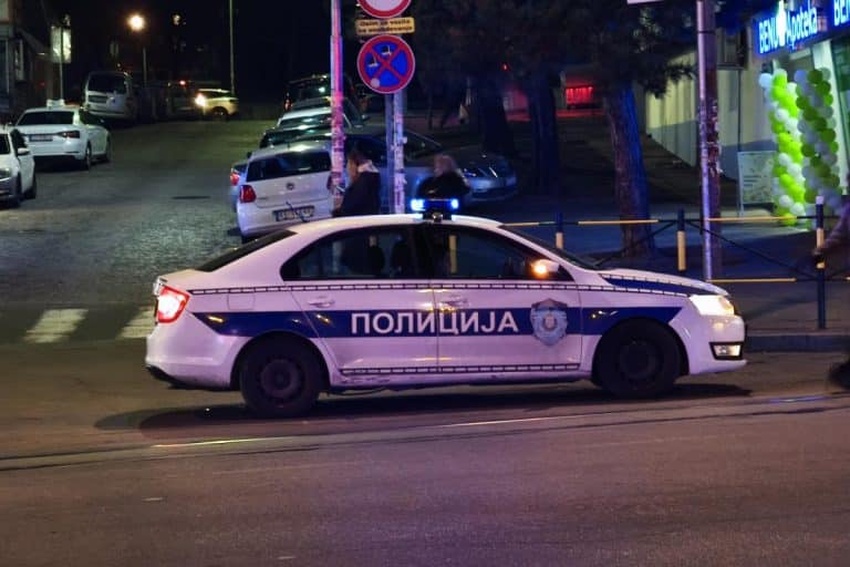 TUČA DVE GRUPE MLADIĆA U NOVOM SADU: Policajci tokom noći zatekli pretučene, sutradan se nisu javljali na telefone