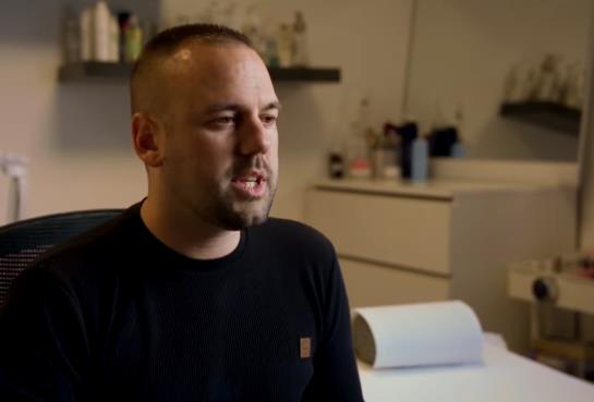A gde je onaj mali, hoće li mi on raditi?” Ostojić u drugoj smeni radi neočekivan posao zbog kog ga žene obožavaju “On je pravi muškarac
