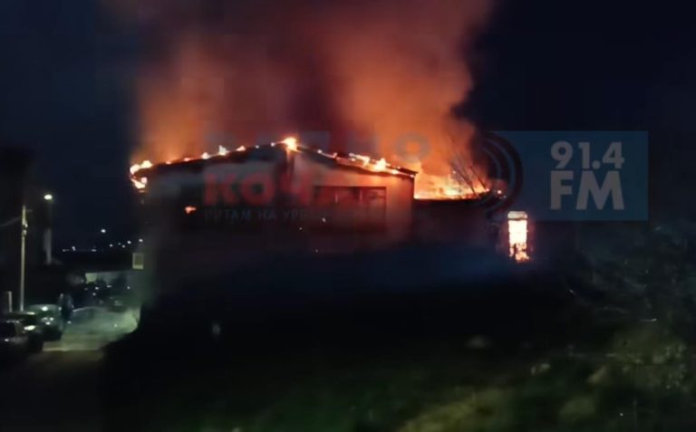 “IMPROVIZOVANA METALNA VRATA BILA ZAKLJUČANA, POKRIVENA SUNĐEROM” Evo kakav užas je otkriven nakon uviđaja u diskoteci smrti u Kočanima: Tužilac objavio detalje