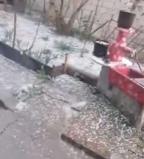 SrbijaSrbijaGRAD VELIČINE ORAHA POKRIO GRAD! Nevreme praćeno pljuskom u Zaječaru (VIDEO)ReagujKomentarišiReagujKomentariši