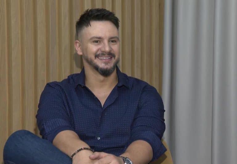 “ANDREANA ČEKIĆ MI NIJE ČESTITALA NA NOVOM ALBUMU, TO JE ZAVRŠENA PRIČA ZA MENE” Emir Đulović za Kurir: Nisam ljut na Vesnu Zmijanac (VIDEO)