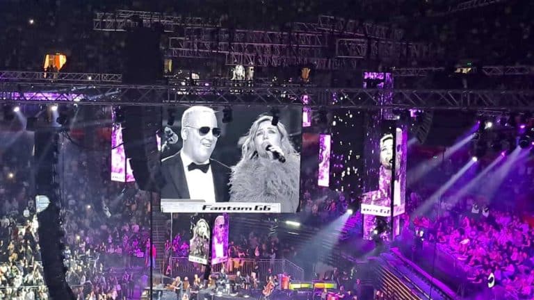 SPEKTAKL ZA PAMĆENJE! Breskvica upriličila koncert Saše Matića najvećim hitovima, a nakon nje specijalna gošća i Milica Todorović (VIDEO)