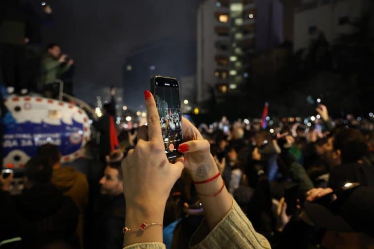 “POZVALA BIH SVOJE STUDENTE DA SE VRATE DA UČE” Profesorka Čokorilo: Pobedila je čestita Srbija, pobedila je mladost, država je razumela potrebe i bunt mladih