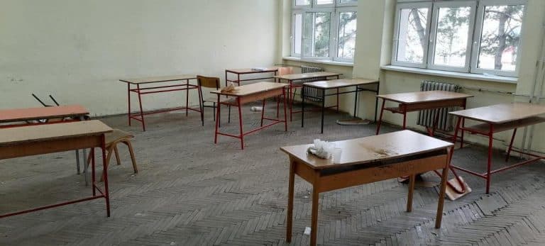 PRIJAVLJENA I KRAĐA SVEDOČANSTAVA DECE! MUP o detaljima haosa u školama u Leskovcu, evo šta kaže direktorka