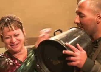 BARBI I PECA NIKAD ZABAVNIJI! Ori se Farma od njihovog glasa, učesnici popadali od smeha (VIDEO)