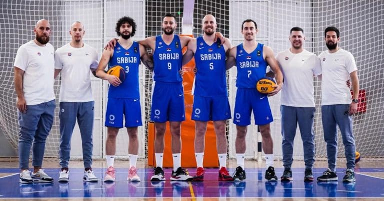 BASKETAŠI SRBIJE U POLUFINALU FIBA KUPA ŠAMPIONA: Naši momci i dalje igraju najbolji basket