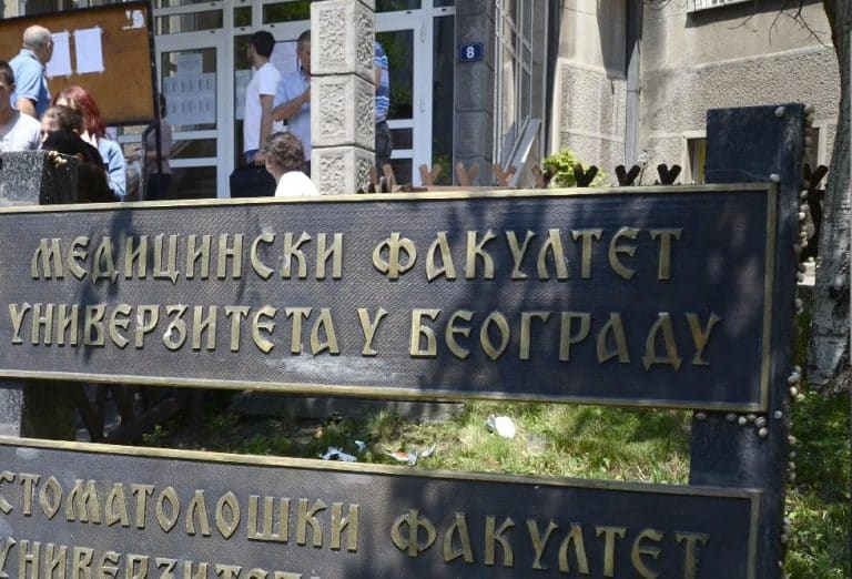 UGROŽENA SVETSKA AKREDITACIJA MEDICINSKOG FAKULTETA! Studentima medicine u Srbiji preti gubitak priznavanja diploma u svetu